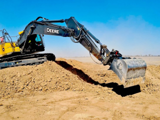 Tilt Mud Bucket - 1800mm wide for John Deere E210
