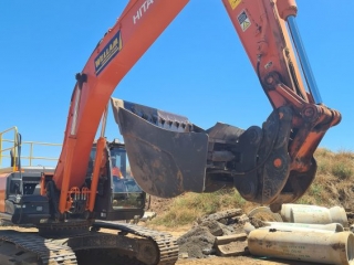 Tilt Mud Bucket - 2200mm wide for Hitachi ZX290